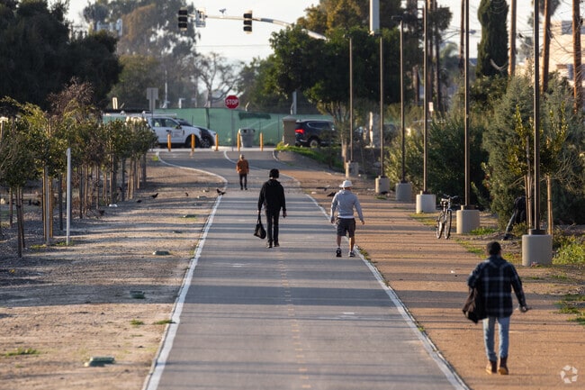 Shelly Kensington Park in Koreatown has a walking and biking trail.