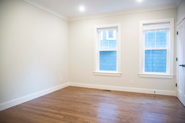 53 Quint Ave unit 1, Allston, MA 02134 - photo 5