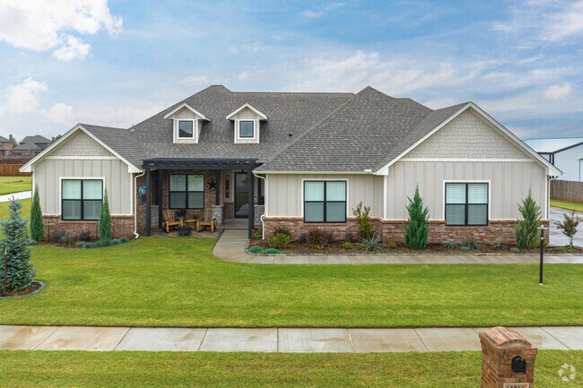 Chisholm Run-Siena yards are often spacious and well maintained.