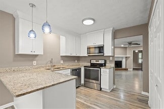 326 Farm Pl Ct NE, Woodstock, GA 30188