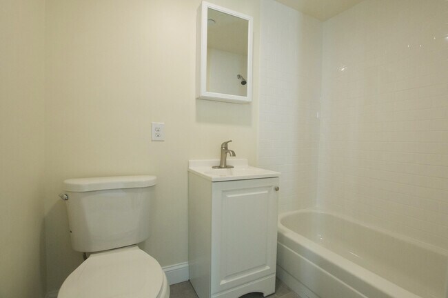 81-21 Saint Stephen St unit 43, Boston, MA 02115 - photo 4