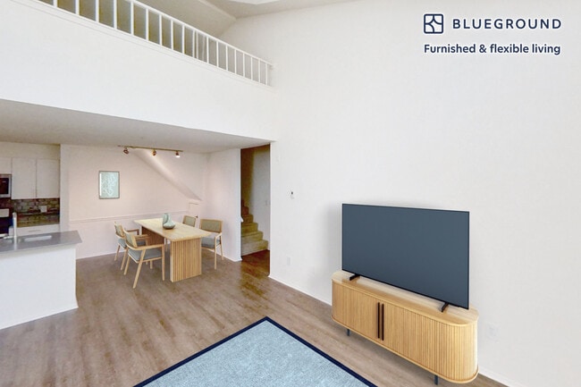 100 Lexington Ridge Dr unit FL3-ID5709A, Lexington, MA 02421 - photo 2