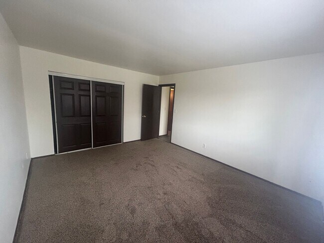 Colony Court Apartments LLC, Beloit, WI 53511 - photo 7