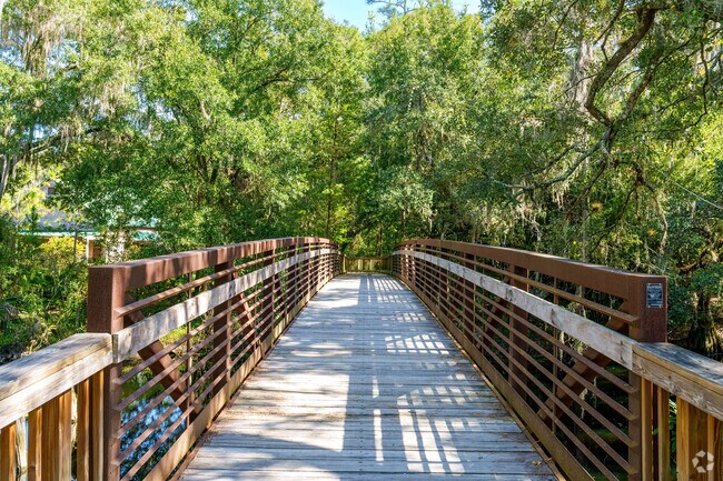 Near Intercession City, relish a nature walk at Shingle Creek Regional Park.