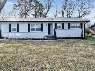 1003 Oleander Dr, Gallatin, TN 37066