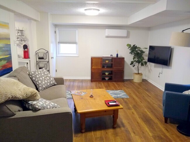 402 13th St NE unit C, Charlottesville, VA 22902 - photo 6