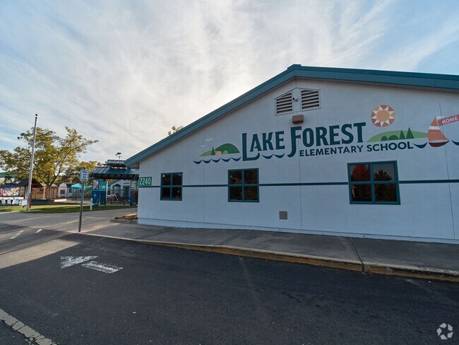 Lake Forest Elementary School serves El Dorado Hills students from Pre-K through the 5th grade.