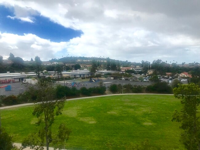 7880 Laurelridge Rd unit 7882, San Diego, CA 92120 - photo 2