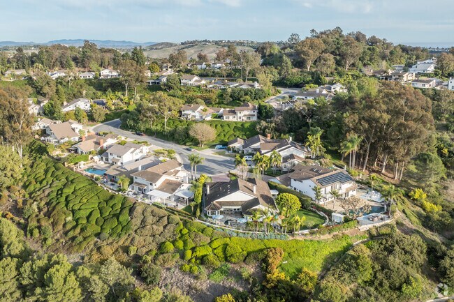 El Niguel Heights is surrounded by trees and lush landscaping, which allows residents to experience the natural beauty around them.