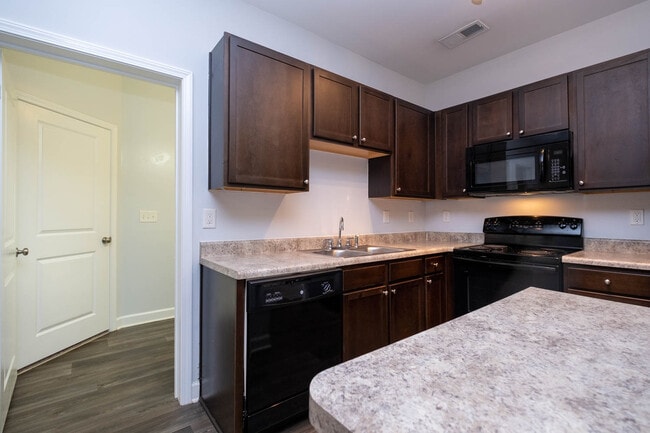 Bonnet Ct, Wilmington, NC 28403 - photo 6