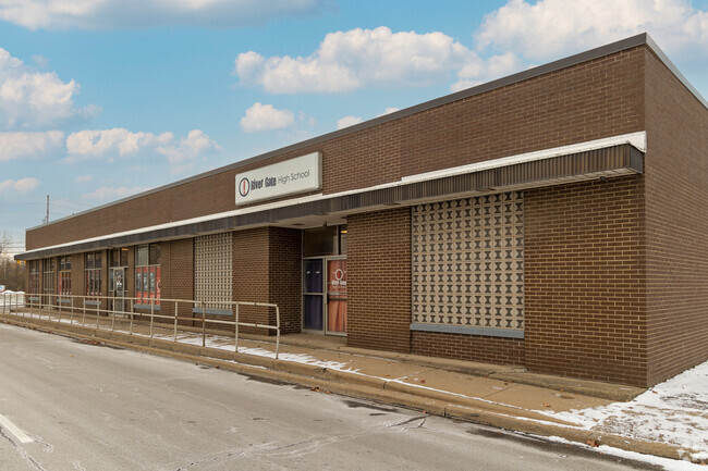 Students are taught a challenging curriculum at River Gate High School.