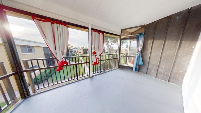 1000 Lake of the Woods Blvd, Fern Park, FL 32730 - photo 6