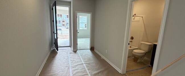 193 Crater Lake Dr, Dripping Springs, TX 78620 - photo 4