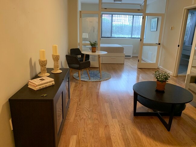 General Scott Apartments unit 3, Washington, DC 20036 - photo 4