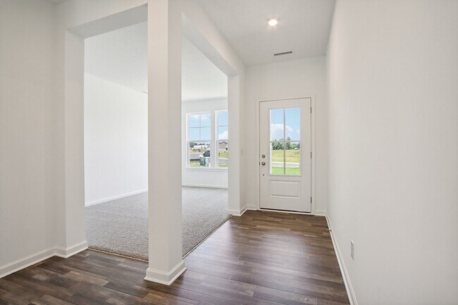 2014 Black Oak Dr, Shelbyville, IN 46176 - photo 6