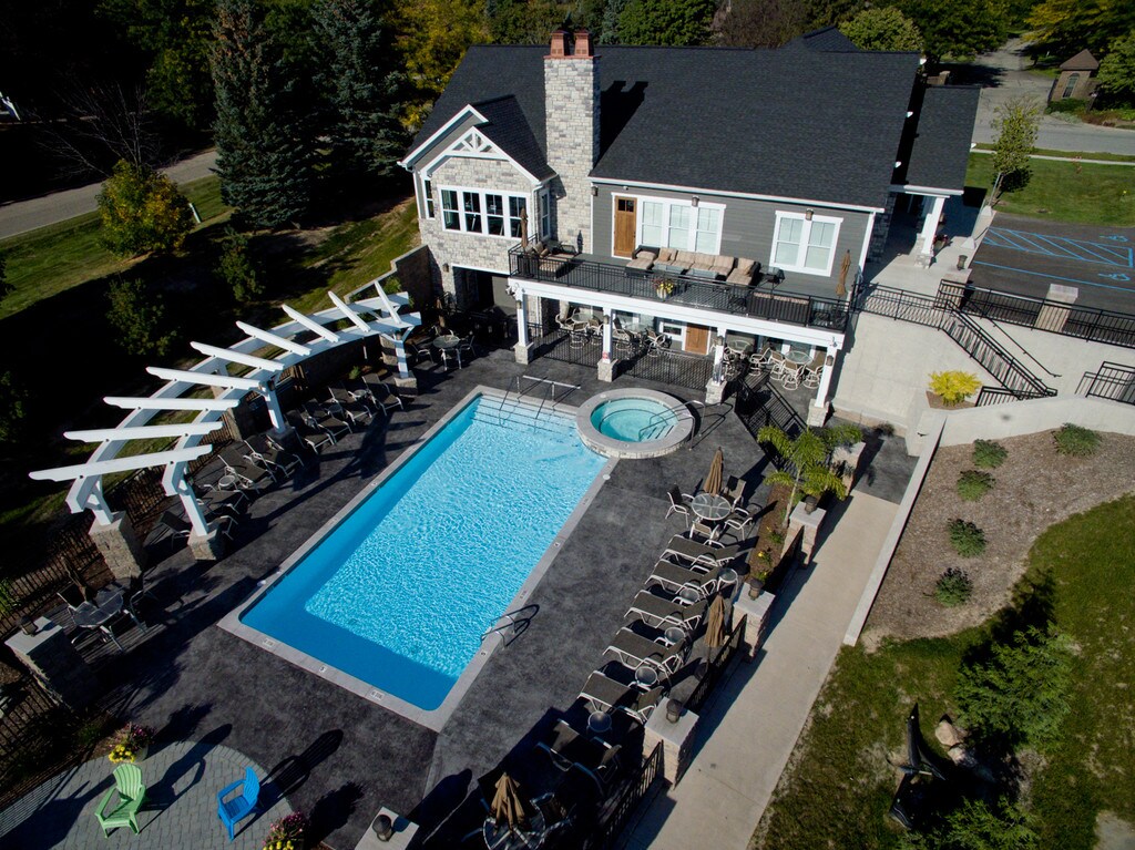 Ridges of Cascade 5985 Cascade Ridge SE, Grand Rapids, MI