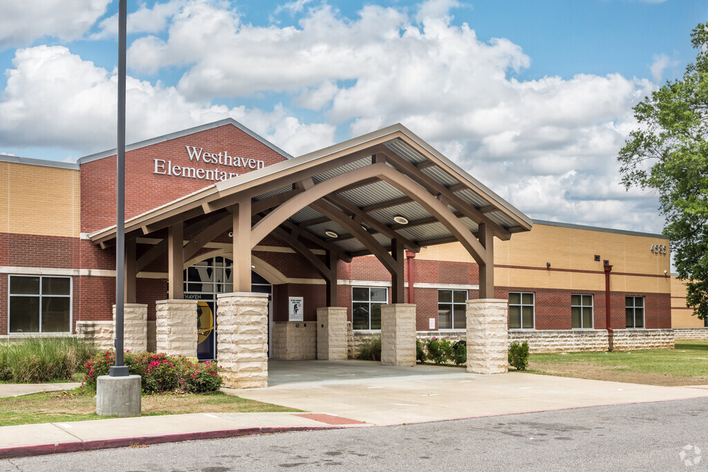 Westhaven Elementary School is a public school located in Whitehaven.