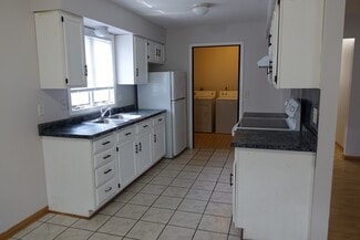 1521 Mcafee St Unit 1, Saint Paul, MN 55106