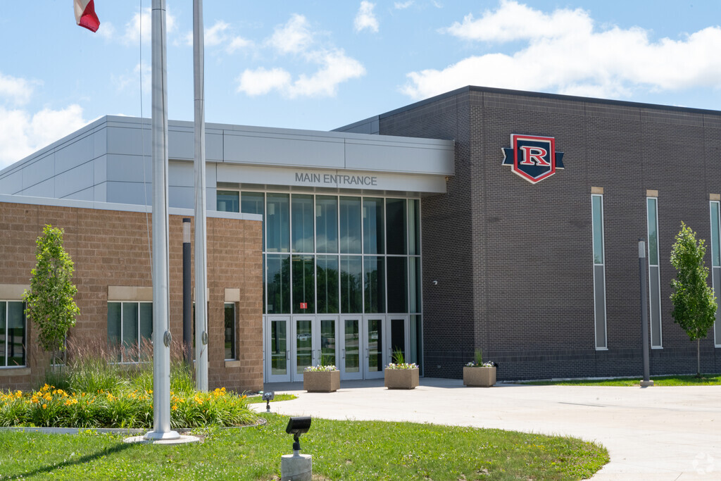 Romeo High School front entrance in Macomb County.