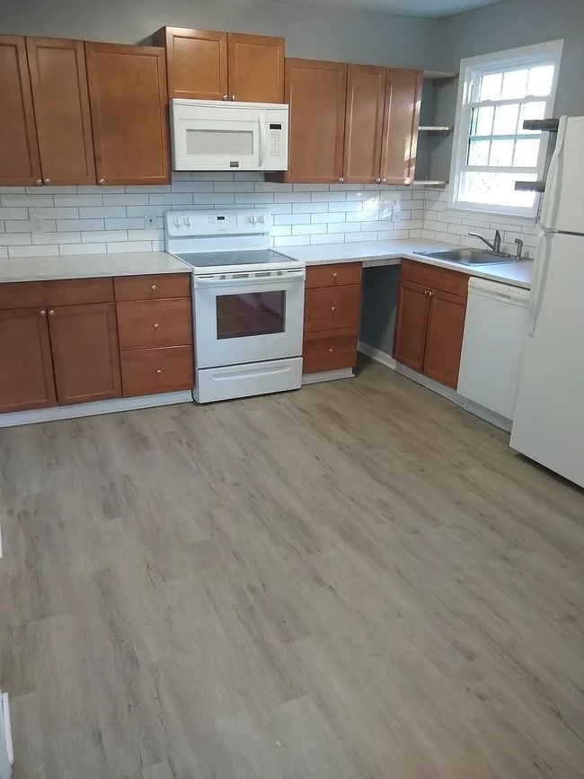 339 Stokes Ave SE unit 339 Right, Marietta, GA 30060 - photo 6