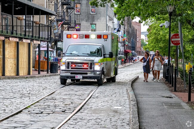 University Medical Center is nearby in Ardmore-Gould Estates-Olin Heights.