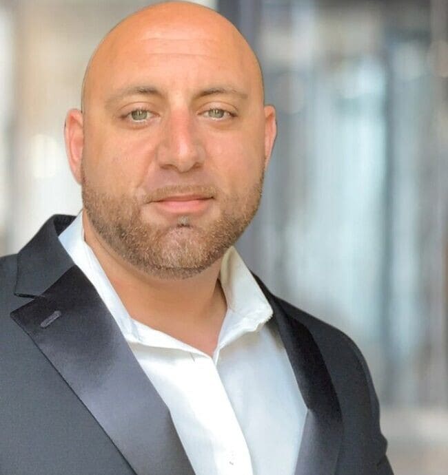 Agent Photo