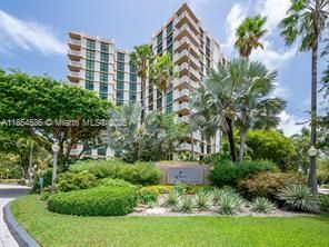 Towers of Key Biscayne, Key Biscayne, FL 33149 - photo 1