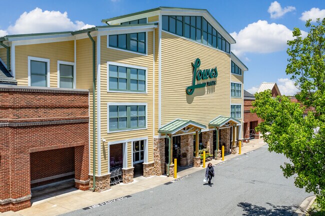 Robinridge residents have several nearby grocery store options such as the nearby Lowe's Foods.