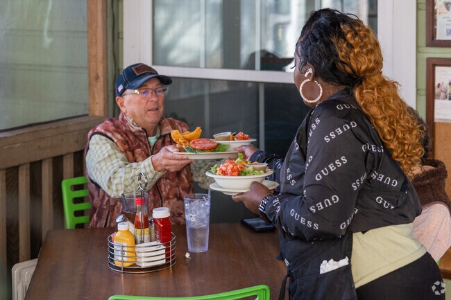 The SeaCow Eatery is an excellent restaurant with local food on Edisto Island.