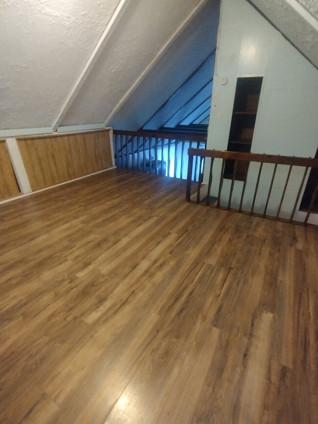 418 Mercury Dr, Bushkill, PA 18324 - photo 6