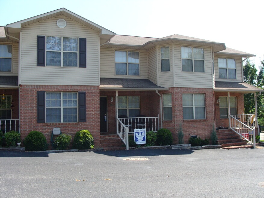 29 Westgate Cir unit C, Cookeville, TN 38506 - photo 1