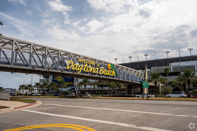 Daytona Beach is a popular day trip location for many Plantation Estates residents.