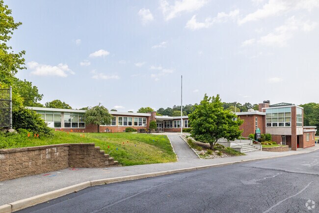 Pleasantville Middle School serves the children of Pleasantville, New York.