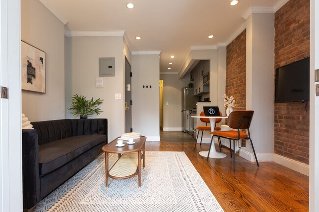 689 10th Ave unit ID1013668P, New York, NY 10036 - photo 2