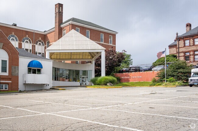 The New London Senior Citizens Center can be found in Williams, CT.