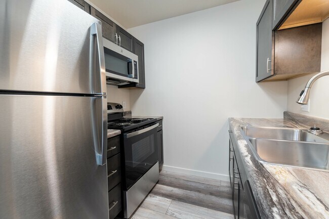 El Chaparral Apartments, Springfield, MO 65802 - photo 6