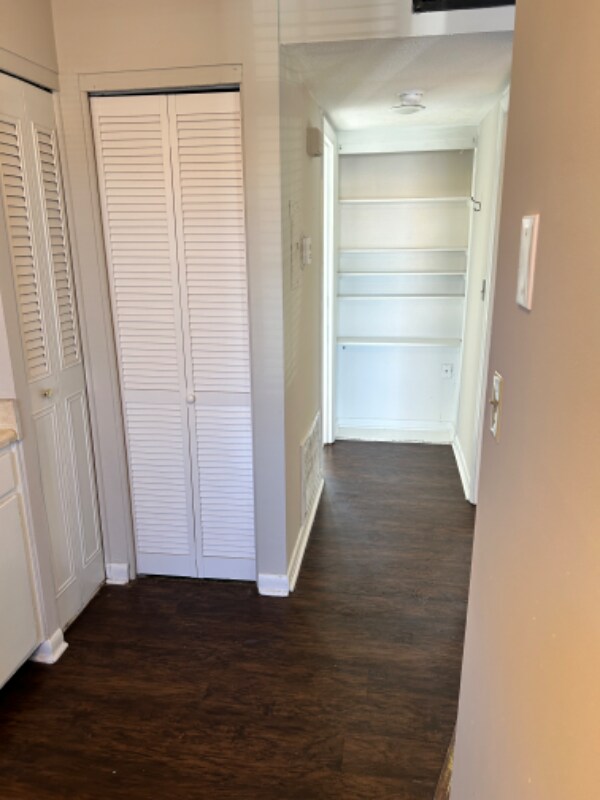 144 Breckenridge Ln unit 7, Louisville, KY 40207 - photo 4