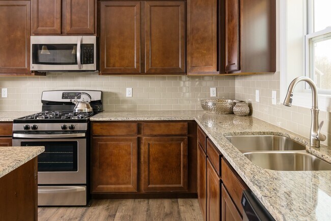 0 Tamarack Place St unit 37151610, Howell, MI - photo 5