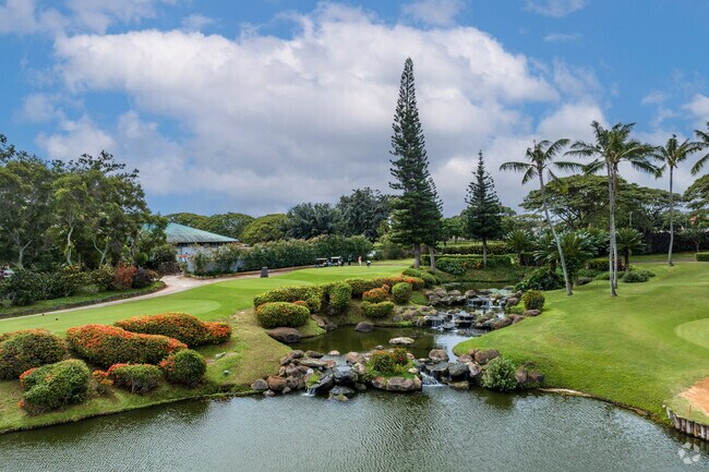 Enjoy the scenic views and a game of golf in Waipahu.