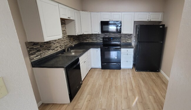 3681 Michigan Ave unit 4, Colorado Springs, CO 80910 - photo 2
