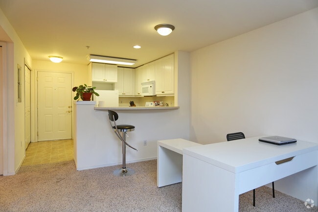 Yugo Seattle Rivendell, Seattle, WA 98105 - photo 4