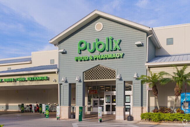 Publix grocery is the preferred grocery store for residents of The Acreage.