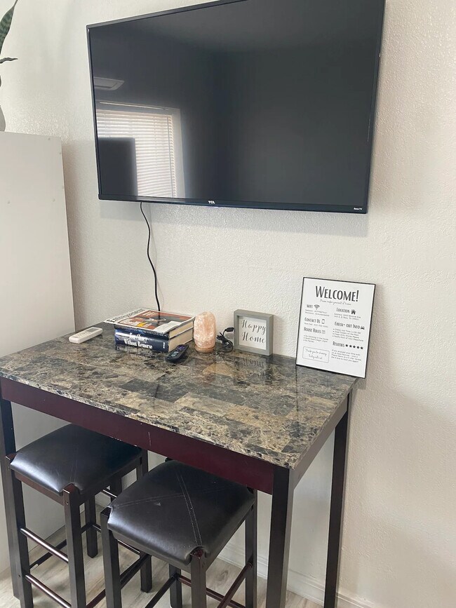 3831 Monroe Ave unit 3831 Monroe Ave Unit, El Paso, TX 79930 - photo 5