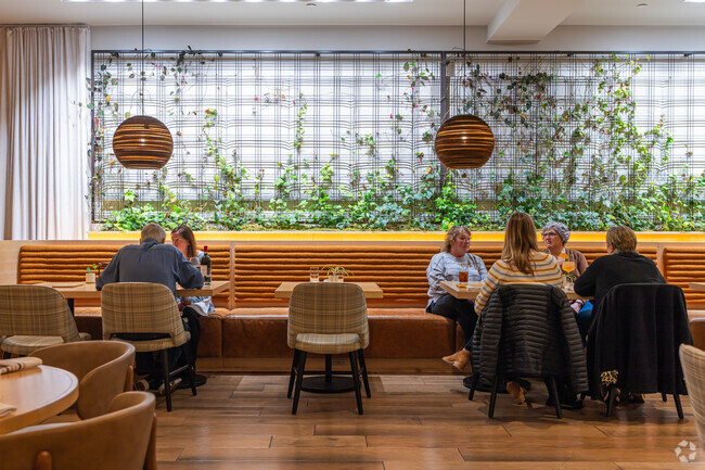 Marguerite is an inviting downtown cafe serving Italian fare in a chic atmosphere.