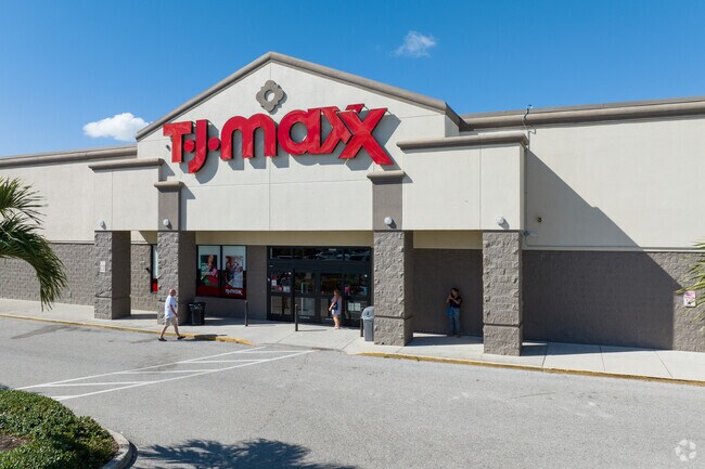 There are many large retail chains to shop in the Hancock neighborhood of Cape Coral.