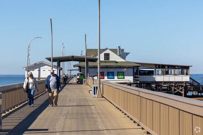 The Fairhope Pier is a good place for a walk, fishing, or grabbing a bite at the restaurant.