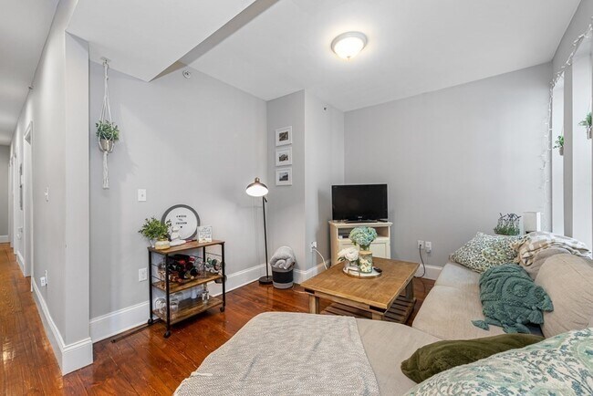 16 Sewall St unit 2, Roxbury Crossing, MA 02120 - photo 4