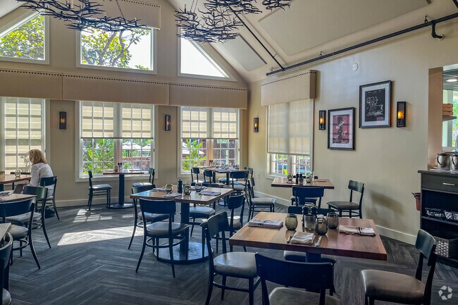 Enjoy a wonderful dining experience at Greystone Public house near Linglestown.