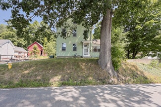 85 W Main St, Groton, MA 01450