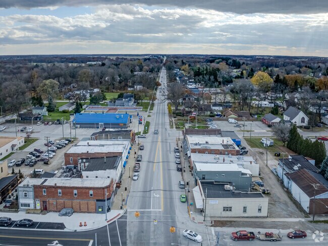 For those looking for an urban excursion, downtown Detroit is a few hours' drive from Memphis.